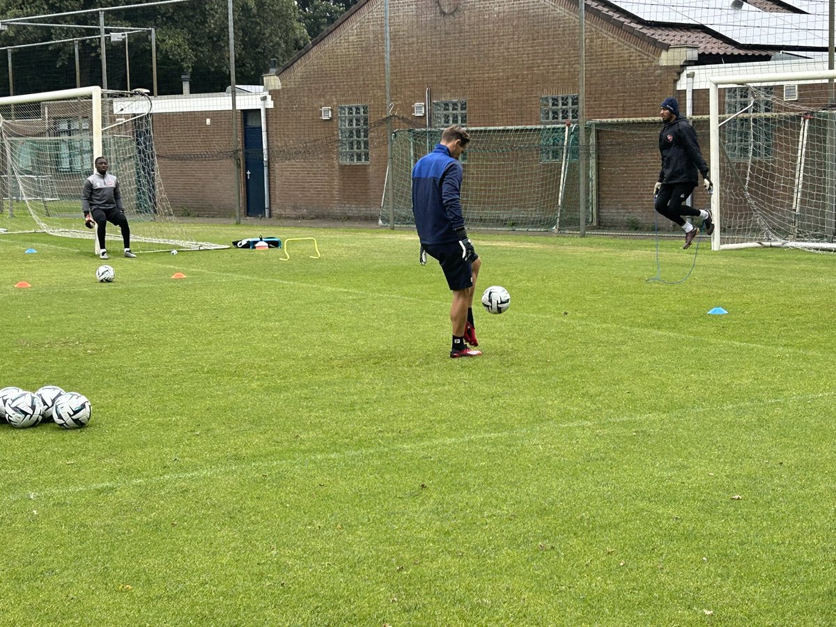 GuyDejaeghere's tweet photo. First training impression @VAFC on camp 🏕️ 🇳🇱 https://t.co/7mVu3u0Gq1