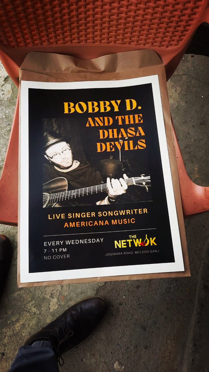 bobbydevito's tweet photo. It almost feels “dirty” to be printing posters and flyers and promoting a gig. But here we are 🤣
#mcleodganj
#livemusic
#himachal
#monsoon
#everywednesday
#netwok
#dharamshala
#dhasa https://t.co/Syj0va7j4y