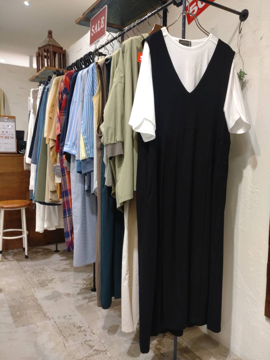 REAC_'s tweet photo. みなさんこんにちは🍉
REAC静岡店、パルコブログ更新しました！
ぜひチェックしてみて下さい☟
https://t.co/IfPswUA6x5
#REAC #レアック #セール #SALE #夏物セール #クリアランスセール #大人カジュアル #大人コーデ #再値下げ #ナチュラル https://t.co/F7WzSQZmYy