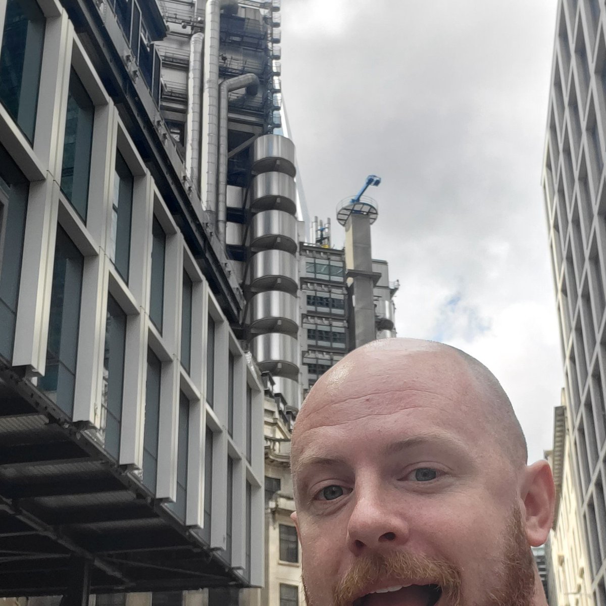 My favourite building and always my go-to example for form v function. 

#DPdesign