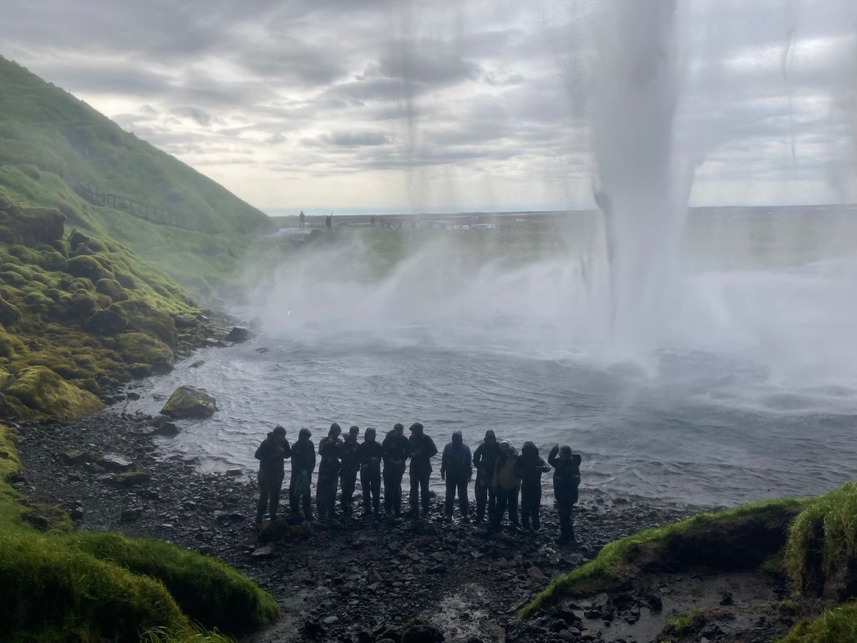 PATCarletonHigh's tweet image. Seljalandsfoss, the last water fall of the #CHSIcelandTrip2023. Everyone got absolutely drenched!
#Geographyrocks #waterfall #Iceland🇮🇸