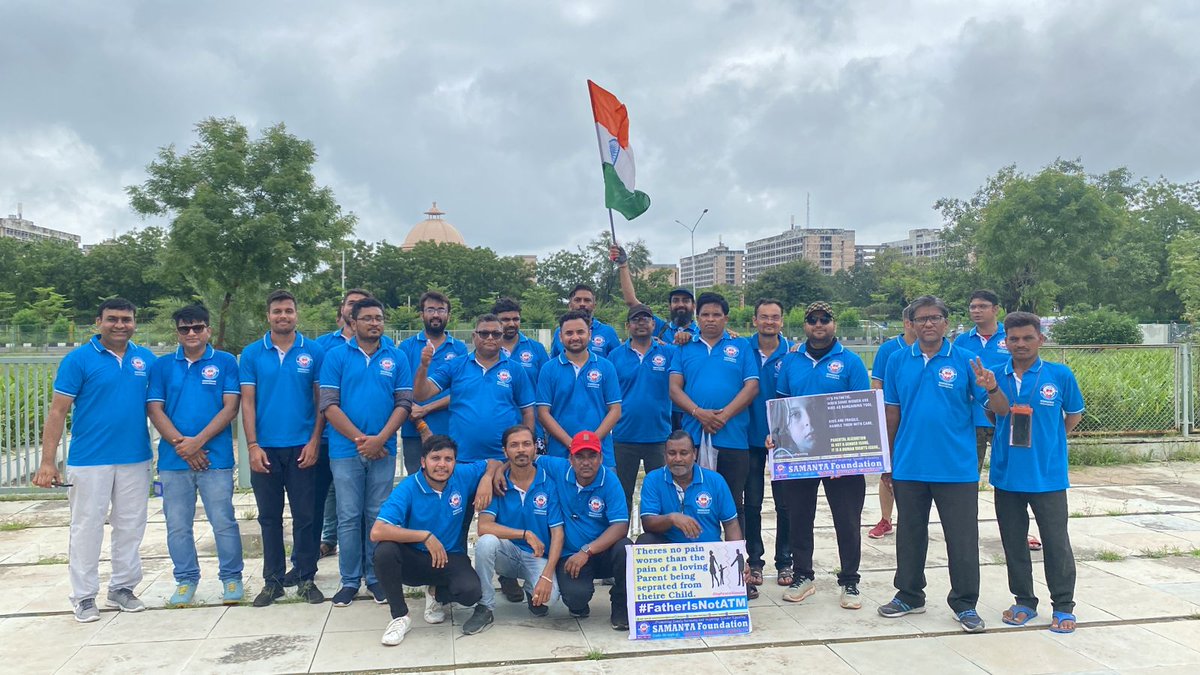 DaxeshVania's tweet photo. Glimpses of #ParentsDay - #CycleRally for Stop #ParentalAlienation (Dt.23-7-23) at Gandhinagar organized SamantaFoundation.💐
@InsaafNGO
@BIbhopal
@DaamanNGO
@HridayaNFH
@sifngp
@sifchandigarh
@SIFKtka
@SIFHYD
@sif_odisha
@SifAgraTigers
@SFFNGO
@MenWelfare
@vaastavngo
@sifgujarat https://t.co/louE4nGR0L