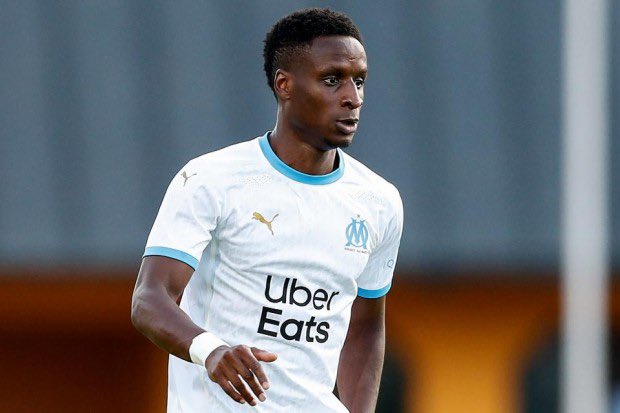 Kelawin130's tweet photo. Question très sérieuse : Vous reprendrez Bouna Sarr ou pas ? 

❤️ : Oui

🔃 : Non

#TeamOm https://t.co/7L6MHZz6CO