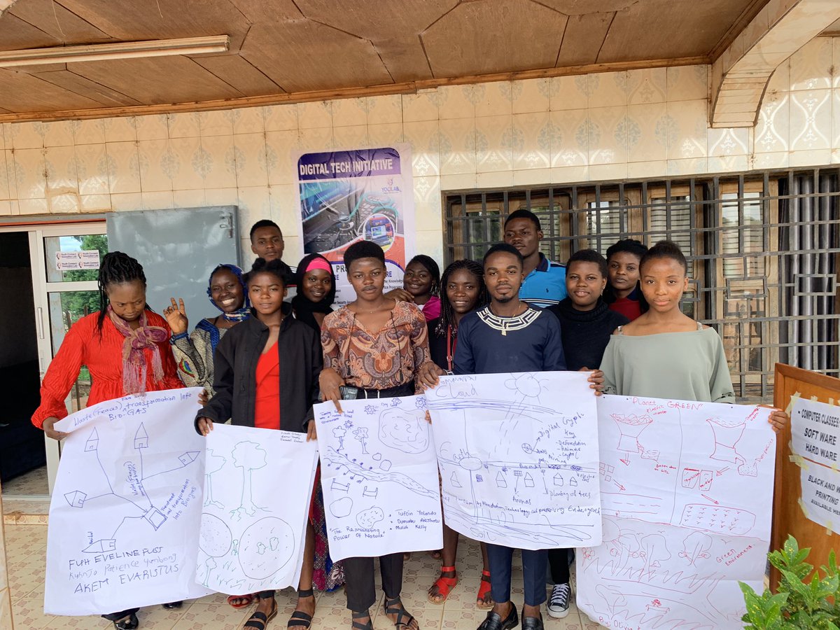 MbikangR's tweet photo. Yesterday was the last day of our event. We had more presentation and the participants came up with and presented 5 ideas to help the environment. We then moved to the practicals of conversion, those were the results. It was indeed a great event✌️🪴🌎
#RecyclingForSustainability https://t.co/h3dJU76Gof