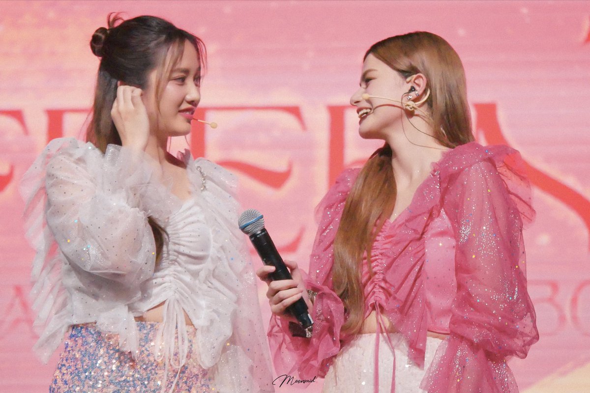 𝟮𝟯𝟬𝟳𝟮𝟮  FANBOOM Live in HK

 🐰🦦
<a href="/srchafreen/">P'freen (real)</a> <a href="/AngelssBecky/">Becky Armstrong</a> 

#FreenBeckyFBinHongKong
#srchafreen​ #Beckysangels
#ฟรีนเบค #FreenBecky