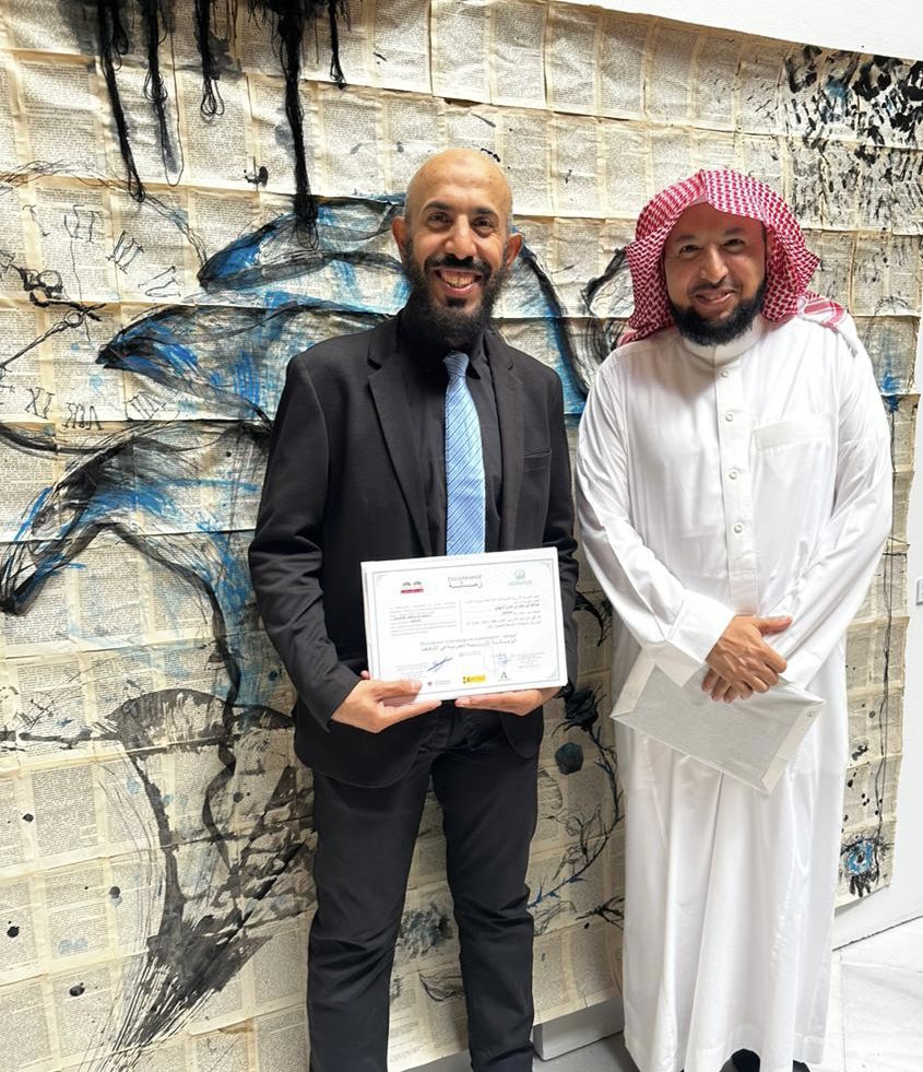 abosaleh3's tweet photo. الحمد لله رب العالمين
انهينا رحلة علمية بجامعة غرناطة لزمالة الأوقاف
نضمتها @AlanoodOrg أحد أبرز المؤسسات المشرفة لقطاعنا غير الربحي
فشكرا للعنود
وللدكتور @DR_Y_Binhuzaim ولفريق عملكم المحترف
ولزملاء (الدفعة 4) والتي كانت الابرز بشهاده بروف.كلاوس

ونسأل الله يبارك في العمر والعمل https://t.co/BuUz4eChoQ