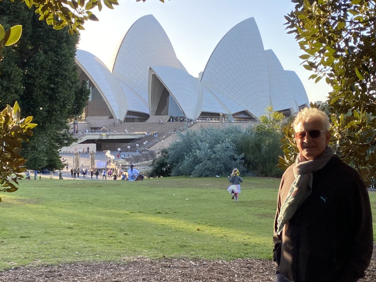 In Sydney - with Peter Thomson - on our way to @AFCMTownsville! Delighted to be 2023 composer in residence - joining 38 other musicians invited by @jack_liebeck . Can’t wait for 2 weeks of music (and poetry!) in the tropics…#soundslikeparadise