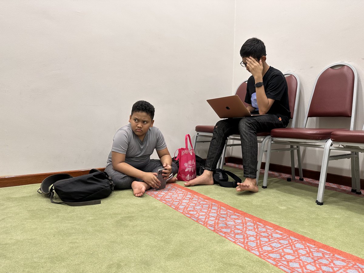 ainunnajib's tweet image. #CodingEverywhere edisi Masjid Bengkulu* 

*Bencoolen