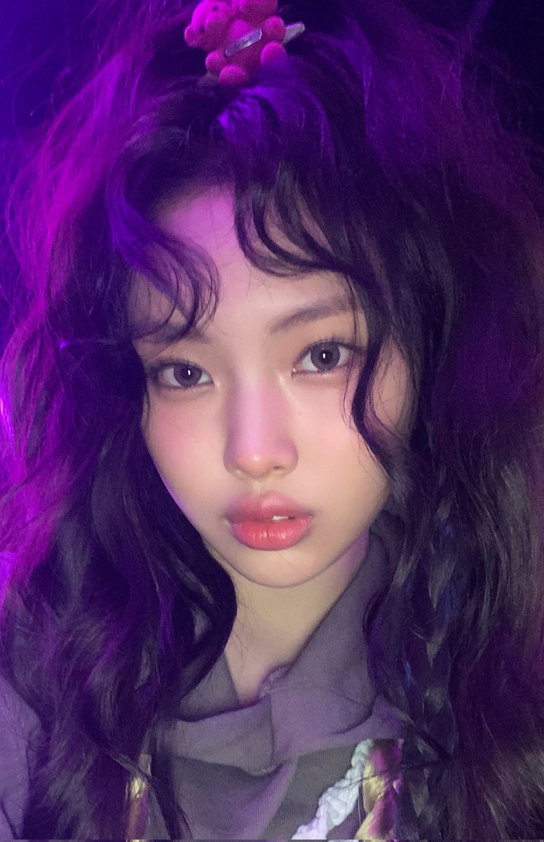 hyein pics tweet media
