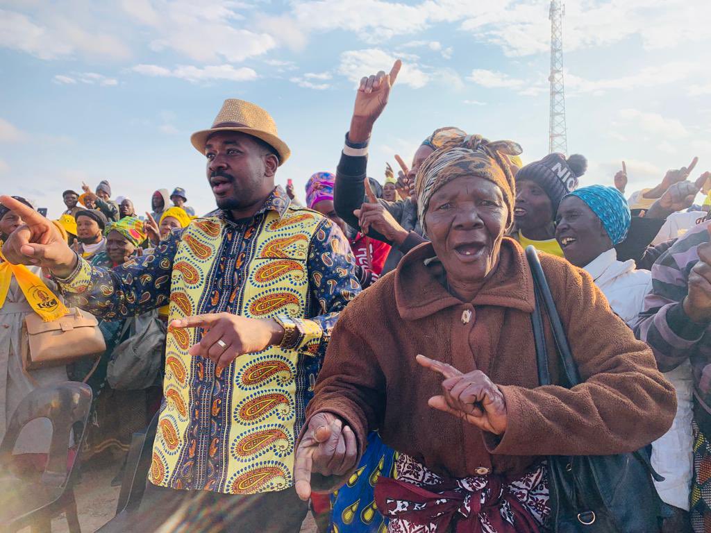 ChangeRadioZW's tweet photo. No Buses, Only Hope 

Thousand gathered at 8 am to listen to listen to President Nelson Chamisa  at Sibomvu Business Centre in Matebeleland South. https://t.co/up1fT6pKUh