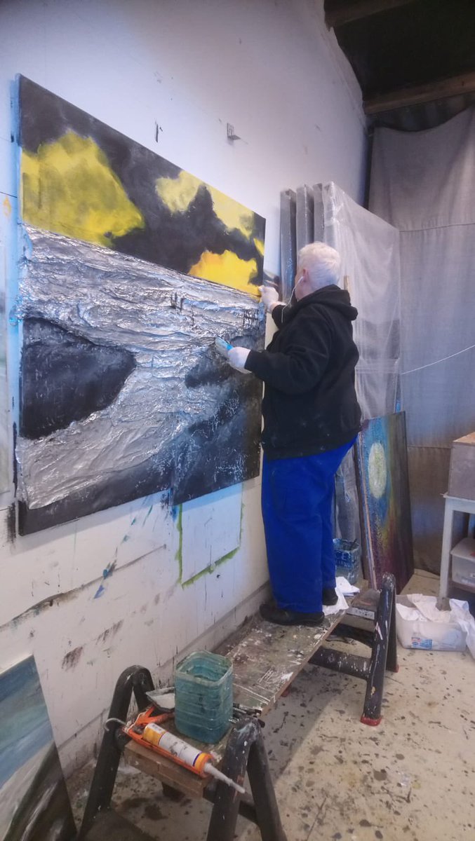 AVWS-artworks tweet media