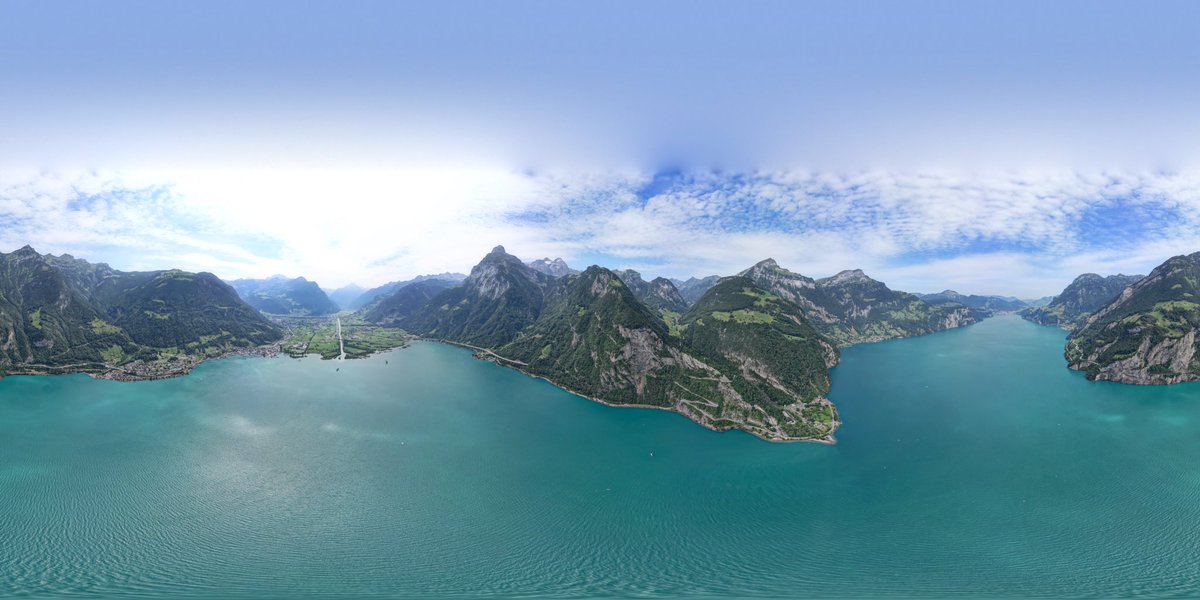 AndreasKlemens's tweet photo. Seit gestern Abend sind wir dann am südöstlichen Arm des Vierwaldstätter Sees. Hier bleiben wir heute erstmal über den Tag zum Baden, denn dazu lädt dieser See echt ein! https://t.co/emwC3Vey8X