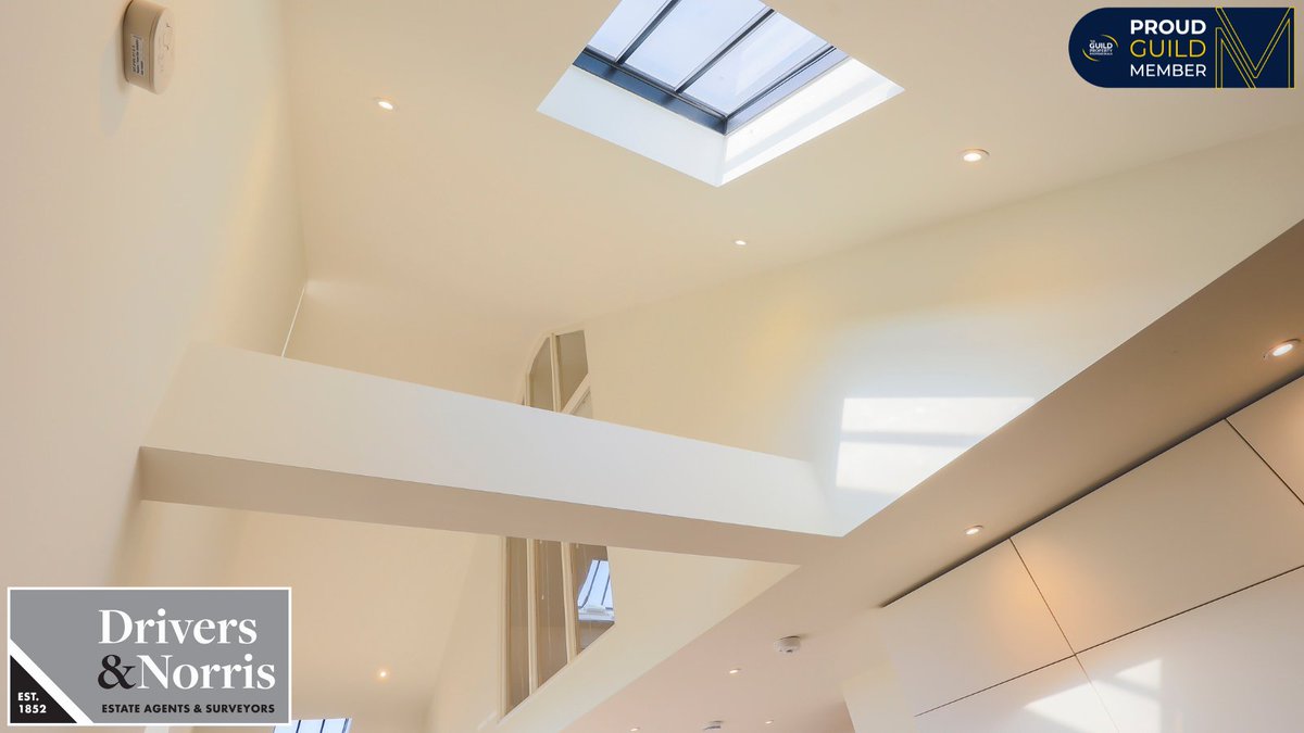 Ready to be impressed? With spaciousness &amp; comfort at its forefront, this beautiful #property 🏡 features 3 large bedrooms, perfect for a family or to host guests. Make it yours, and make your dreams come true!

Further details here 👉 tinyurl.com/mppwc27k

@GuildProperty