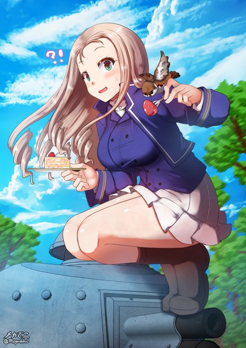 戦車の外でケーキとか食べたら危ないです、マリー様!
いきなり襲ってきたスズメに一番甘い部分を奪われるマリー様🤭💦 