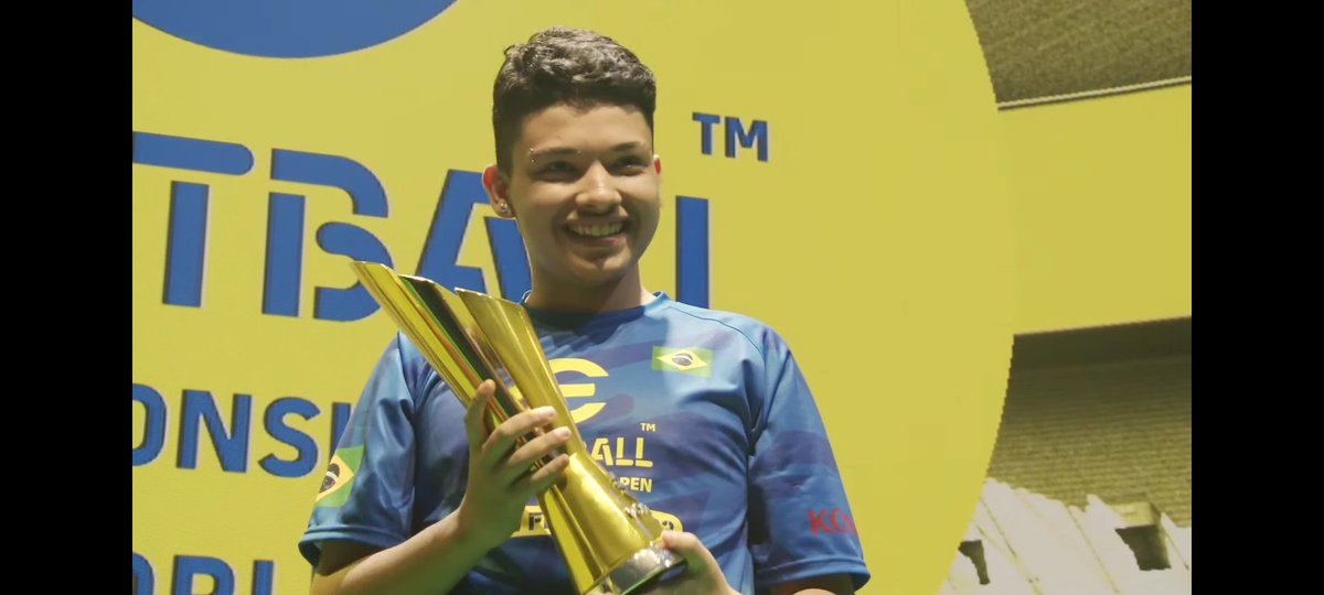 lbe_oficial's tweet photo. O Brasil está em festa e a comunidade de Efootball Mobile orgulhosa em ter você como nosso representante e claro, trazendo o título pra casa mais uma vez!

Parabéns, campeão! 🏆 https://t.co/Dx6SQruB55