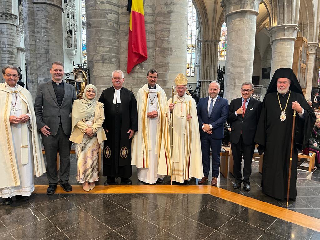 esma_ucan's tweet photo. De eerste ontmoeting met de vertegenwoordigers van de erkende religies op de Nationale Feestdag is een feit. Hoopvolle en constructieve uitwisselingen werden gemaakt over de toekomst en continuïteit hiervan kunnen waarborgen zal van fundamenteel belang zijn.(1/3)

 21 juli 2023🇧🇪 https://t.co/9ZmDVc4yLw