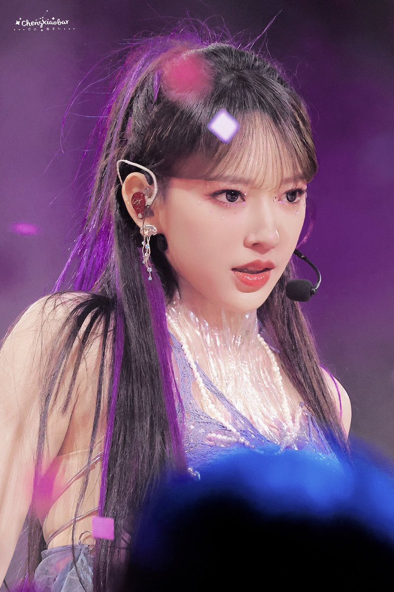 chengxiaobar's tweet photo. 230722 YH Family Concert2023

Born to be an idol🥹

#YHFamilyConcertWithChengXiao 
#ChengXiao #성소 
#YHfamilyConcert https://t.co/NUT6CDXgIu