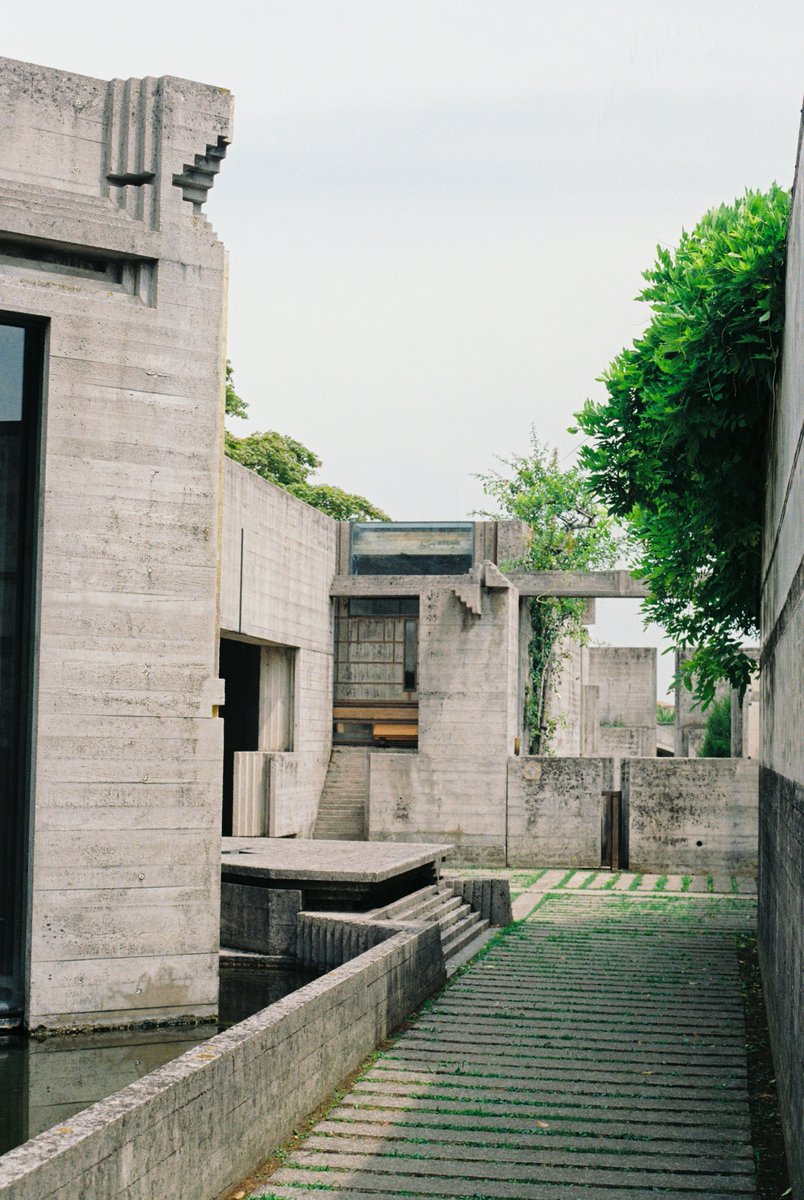 BrutalHouse's tweet photo. •
Brion Cemetery
San Vito D’Altivole
[ 7 ]
•
Architect:
Carlo Scarpa
•
Photo:
TBH 2016 https://t.co/Wd15DKOwj4