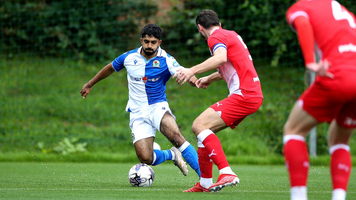 Plenty of Markanday magic on show yesterday! 🪄

🅰️ Another assist and two penalties won by the wing wizard in the 4-3 win against Barnsley.

#Rovers 🔵⚪️