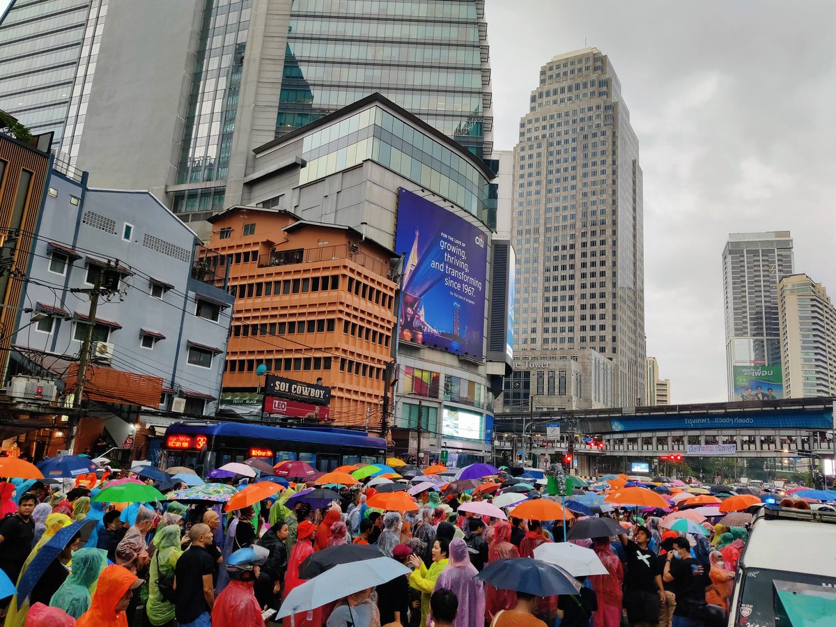 #ม็อบ23กรกฎา66
คนเยอะมาก แยกอโศก