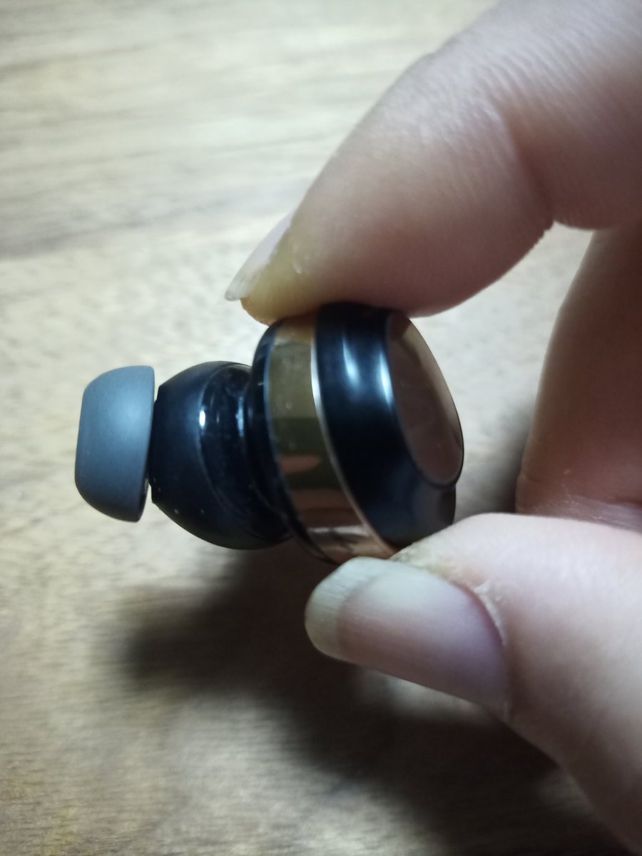panda33autech's tweet photo. #SOUNDPEATS #Opera05 に audio-technica AT-ER500 Mサイズをつけてみた
#final type E TWS+type E 傘の合わせ技より装着感は良い
イヤーピースの反発が少ない感じ
低音がちょっと減った感じかな https://t.co/pQAkpF3EBB