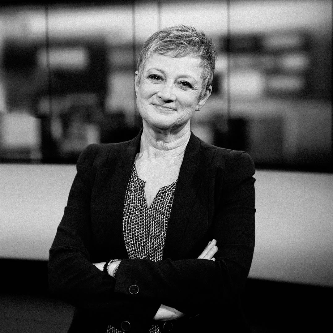 We verliezen vandaag een Belgisch icoon: Martine Tanghe is op 67-jarige leeftijd overleden. Op het televisiescherm tijdens Het Journaal, op het vlak van taal, maar ook muzikaal was Martine een vrouw om vol bewondering naar te kijken.