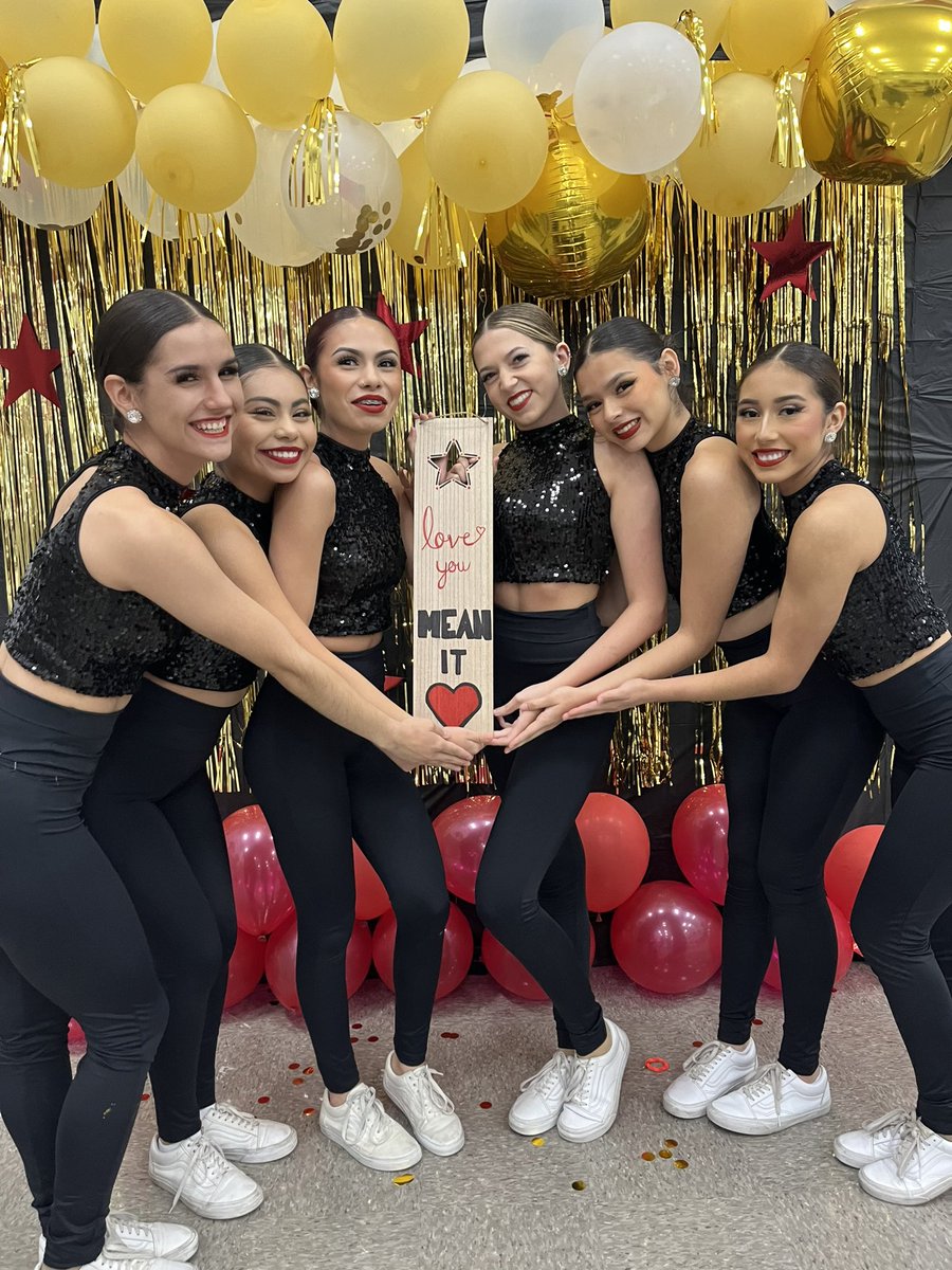 HanksDance's tweet photo. Such a busy month for the Silhouettes! I’m proud we lead the 1st YISD Dance Leadership Camp! Danika &amp; Karina represented us for the LEAD conference! Next up @HANKSMSYISD  dance camp &amp; @epchihuahuas performance!  ❤️ https://t.co/eJExuZzBVf