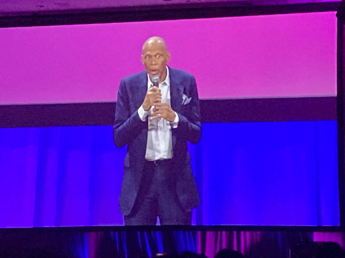 swan_darcy's tweet photo. Great finale to the YMCA General Assembly. The amazing Kareem Abdul-Jabbar was the final keynote discussing his athletic and academic successes. An inspiring four days of learning, networking and fellowship. @KansasCityYMCA #growtogether https://t.co/8pcOcocuCb