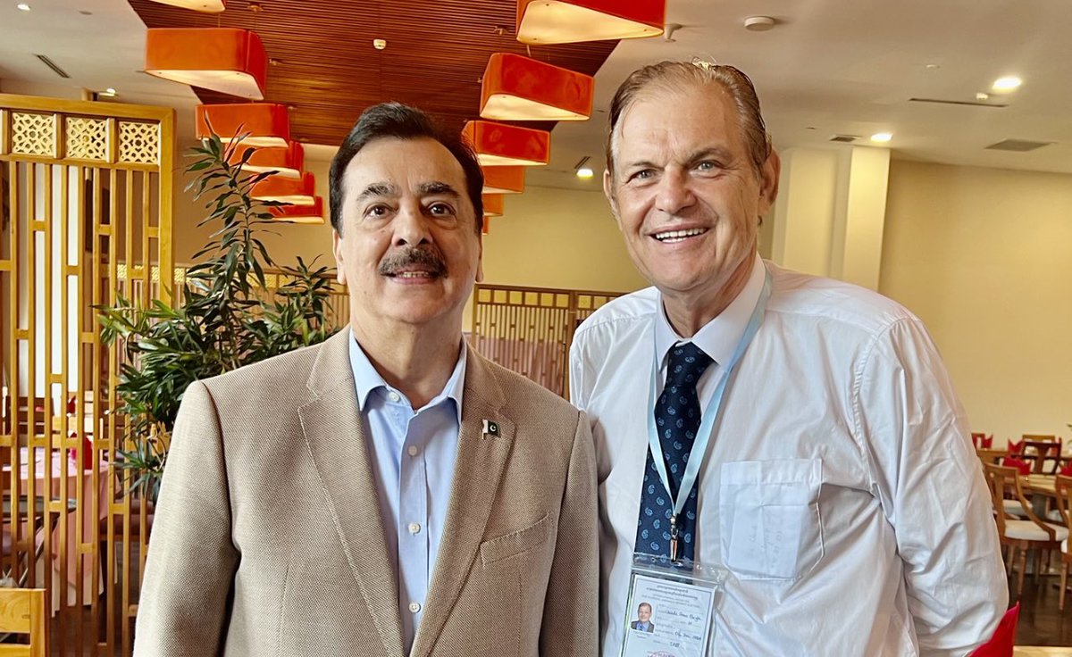 Claude Béglé tweet media