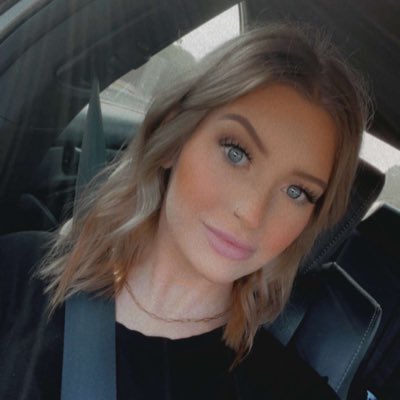 charleyyyreneee's tweet photo. #NewProfilePic https://t.co/C5Q6ffme37