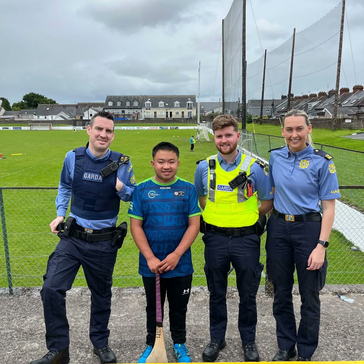 MidletonGaa's tweet photo. Our local Gardaí for called for a meet &amp; greet with our Magpies All Star players after training today. The players were delighted with the support &amp; encouragement from the officers and were very proud to to stand in for photos with them. Thank you to the Gardaí  #gaacommunity https://t.co/BNfuzoBZeH