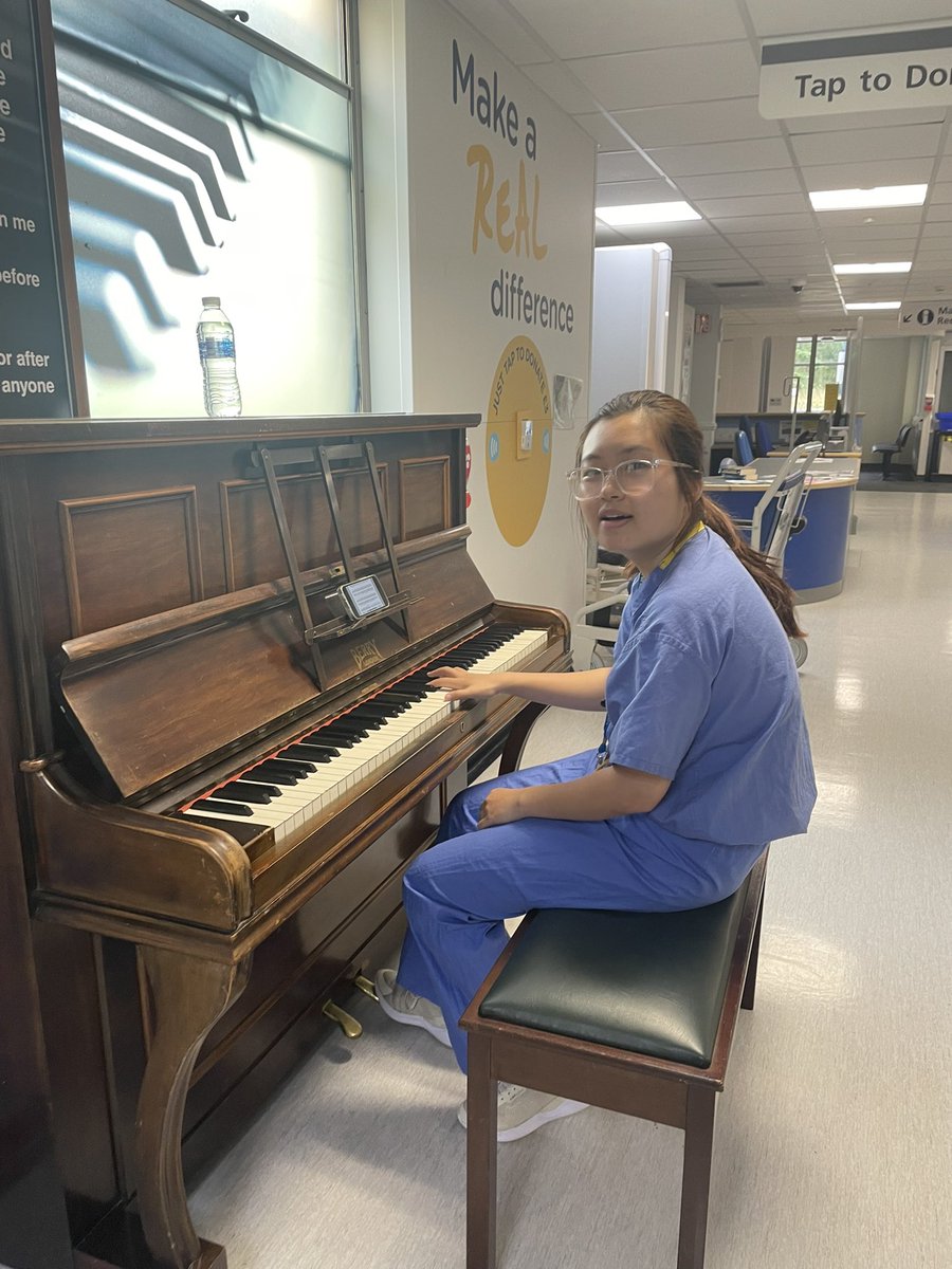 Pamela chapman 💙 tweet media