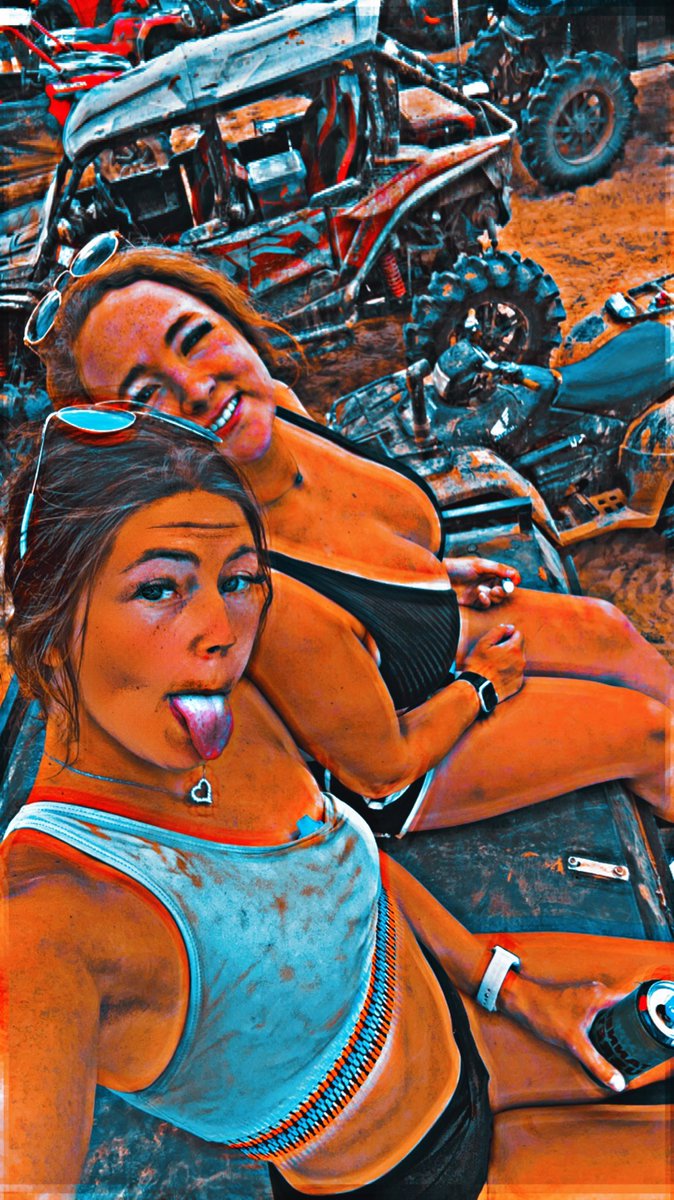 KyleiCravey's tweet photo. battle of the builds 🫶 https://t.co/QnQqKYqHzB