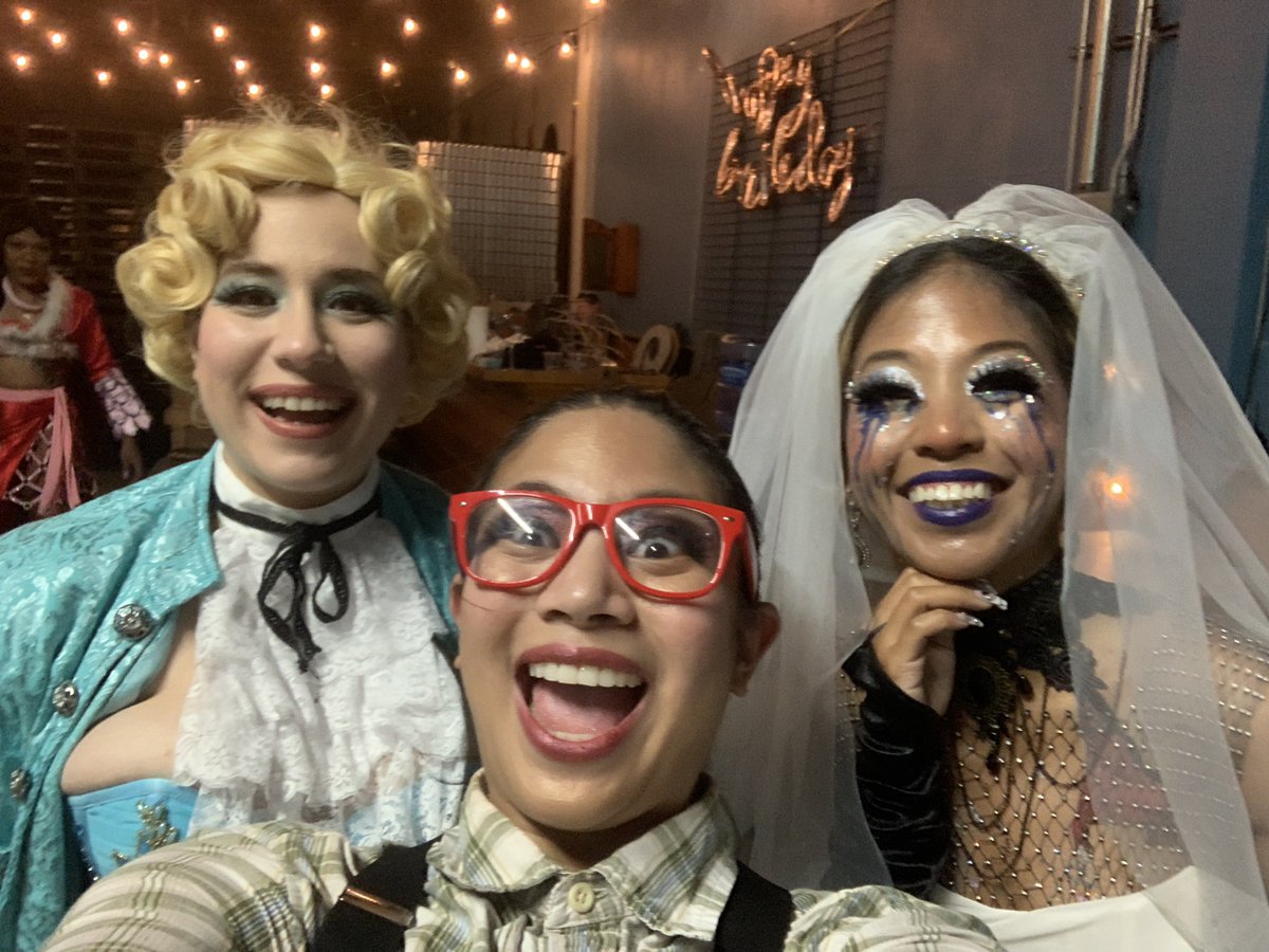 CurlyBright's tweet photo. I just want to take this moment to say that I am lamenting how rarely I get to spend time with these absolute gems, and that I wish we could all be closer together. I LOVE Y’ALL and I miss you both already!!! 🥰🥰🥰 https://t.co/VvcMfPoOrw
