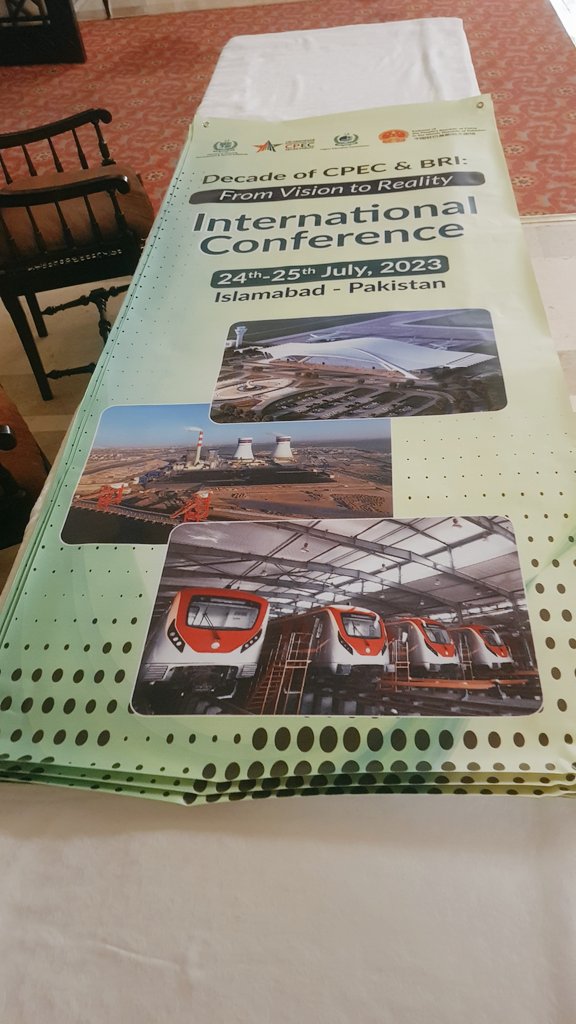 LifeOfUzzi's tweet photo. Preparation underway in full swing! Young Development Fellows of @PlanComPakistan working hard 💪🏽  #CPEC10Years #InternationalConferenceCPEC #CPEC10y #YDFsForCPEC https://t.co/nwObgBimsV
