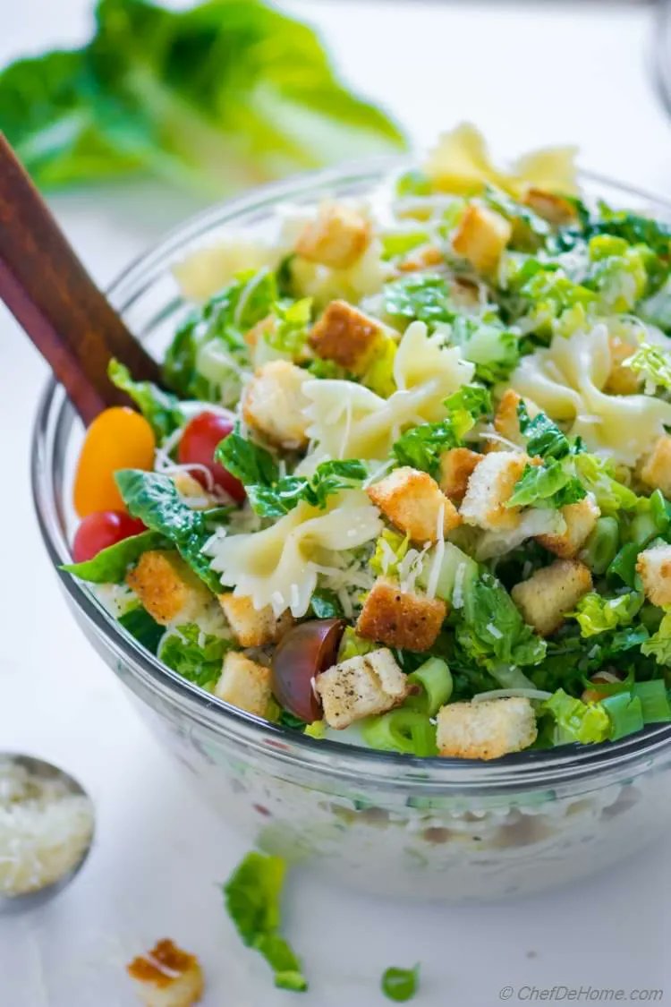 👉Caesar Pasta Salad
🔗bit.ly/2IFymYl 

Crunchy romaine lettuce, bow-tie pasta, cherry tomatoes, cucumber, and a delicious Caesar #salad dressing. With the crunch of croutons and buttery parmesan cheese.. this summer #pastasalad is dream-come-true for Caesar salad.