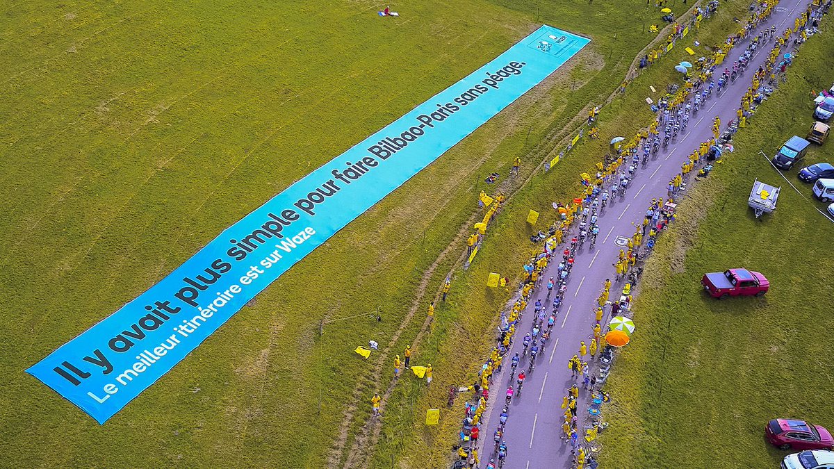 Roussemarion's tweet photo. Le Tour nous aura fait découvrir des petites routes magnifiques, de quoi donner des envies de virées à tous les passionnés de vélo 💛
@Waze_France
#WazexTourDeFrance
#CollabCommerciale https://t.co/Z9kSCm41Pk