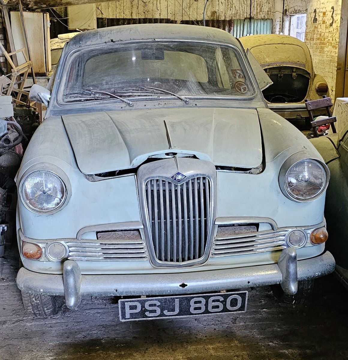 BarnFindsUK's tweet photo. Ad - 1961 Riley 1.5
On eBay here -->> https://t.co/sfUAMpYdEa

 #ClassicCar #Riley15 #CollectorCar #eBayListing https://t.co/DTNIp9Pbpo