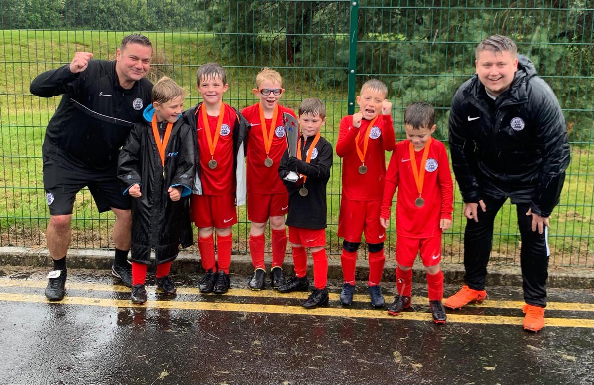 NSJAFCdev's tweet photo. A BIG Well Done to our U8 Whites on winning the Heddon tournament today, the players didn’t let weather dampen their spirits at all👏

A lot of proud wet parents supported them throughout👏

Congratulations to all involved👌

#OneBigFootballFamily https://t.co/n0RQahIBIR