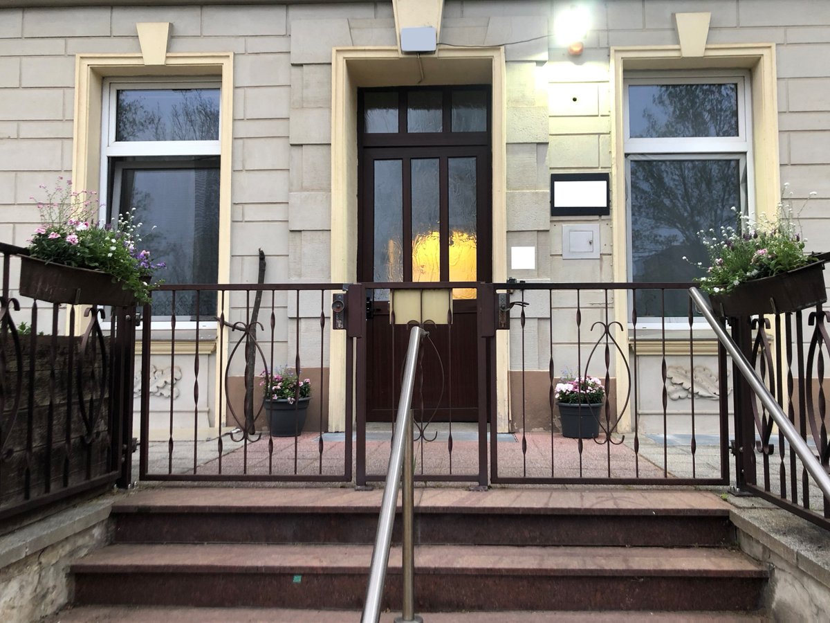 New post is live on our website! 🎉
This behind-the-scenes article marks the start of our new series of writing blog posts that go beyond the usual Singularity Group News Updates.
Check it out here: singularitygroup.net/news/volunteer…