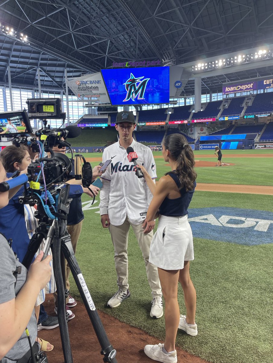 Thomas White is officially in the Miami Marlins organization. 

From Rowley, to Phillips Academy, to Miami. Years in the making. 

4.1 million dollar deal. 

<a href="/BurtTalksSports/">Bill Burt 🇺🇸</a> <a href="/MVcreature/">Hector Longo</a> <a href="/real_PAbaseball/">Phillips Academy Andover Baseball</a> <a href="/Thomaswhite_99/">Thomas White</a> <a href="/Coach_KGraber/">Kevin Graber</a>