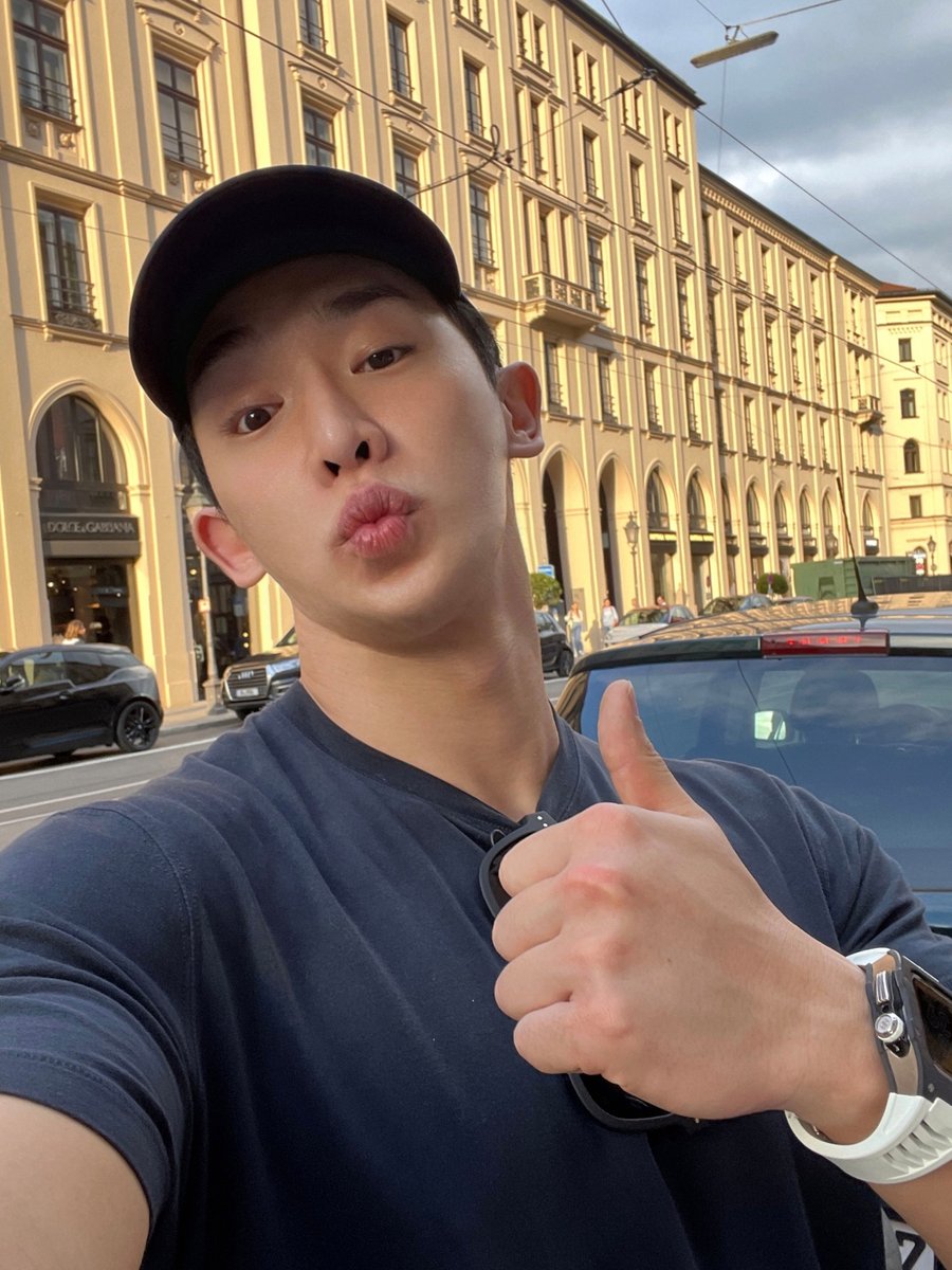 official__wonho's tweet photo. 위니들 더 보고 싶네

#원호 #WONHO https://t.co/qohRez96Av