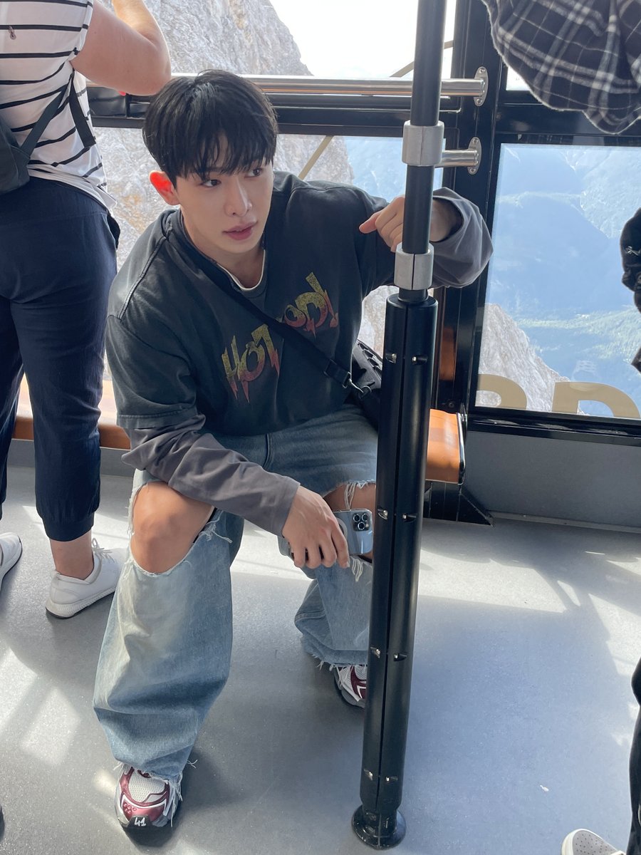 WONHO Official tweet media