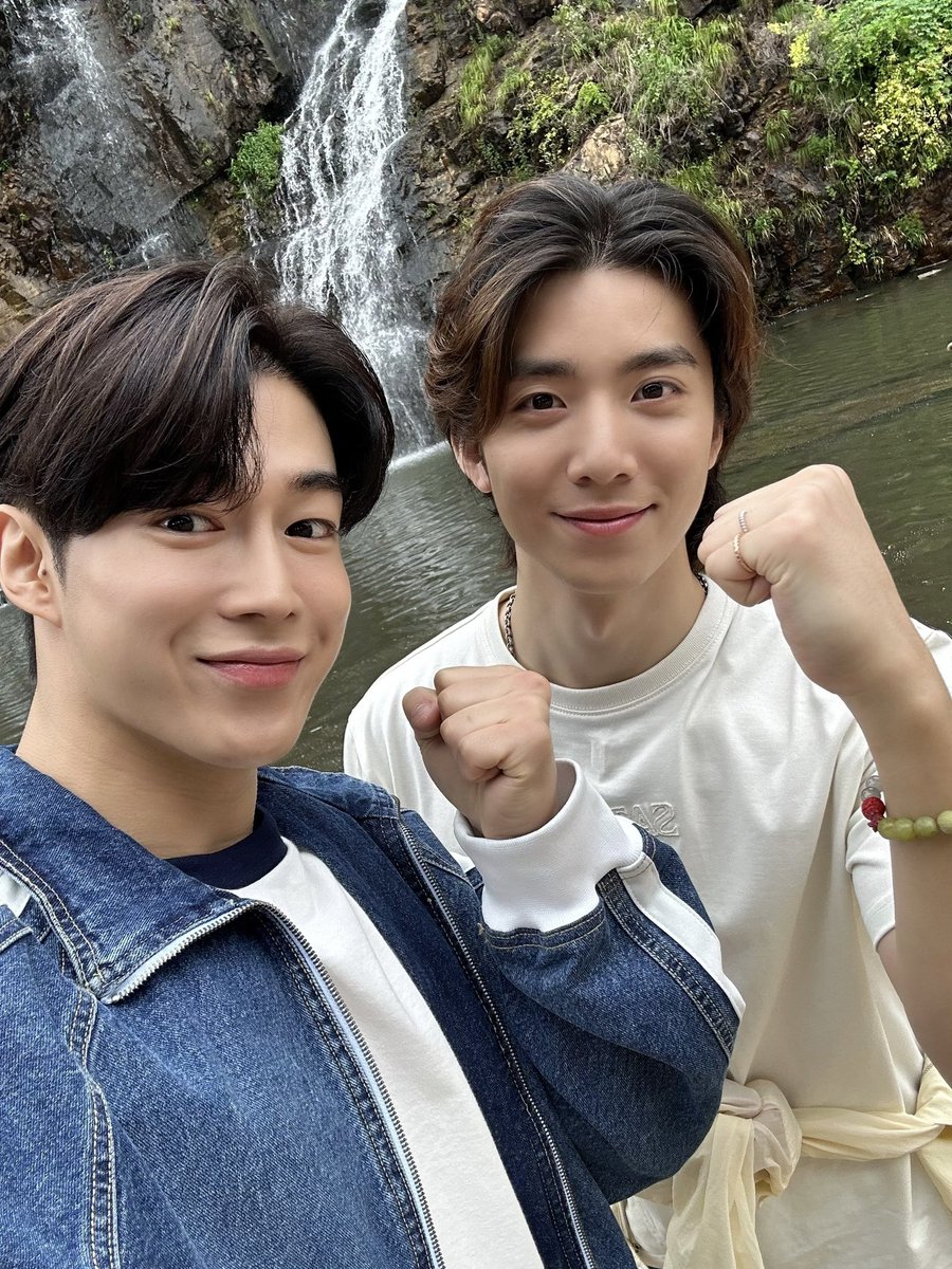 [📸] 걸어서 차트속으로 Part.3 EP.1

#SF9 #에스에프나인 #다원 #휘영