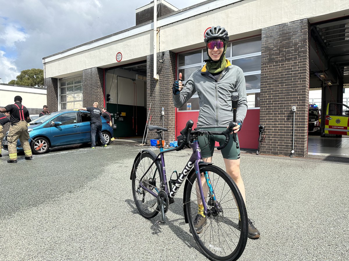 West Midlands Fire Service tweet media