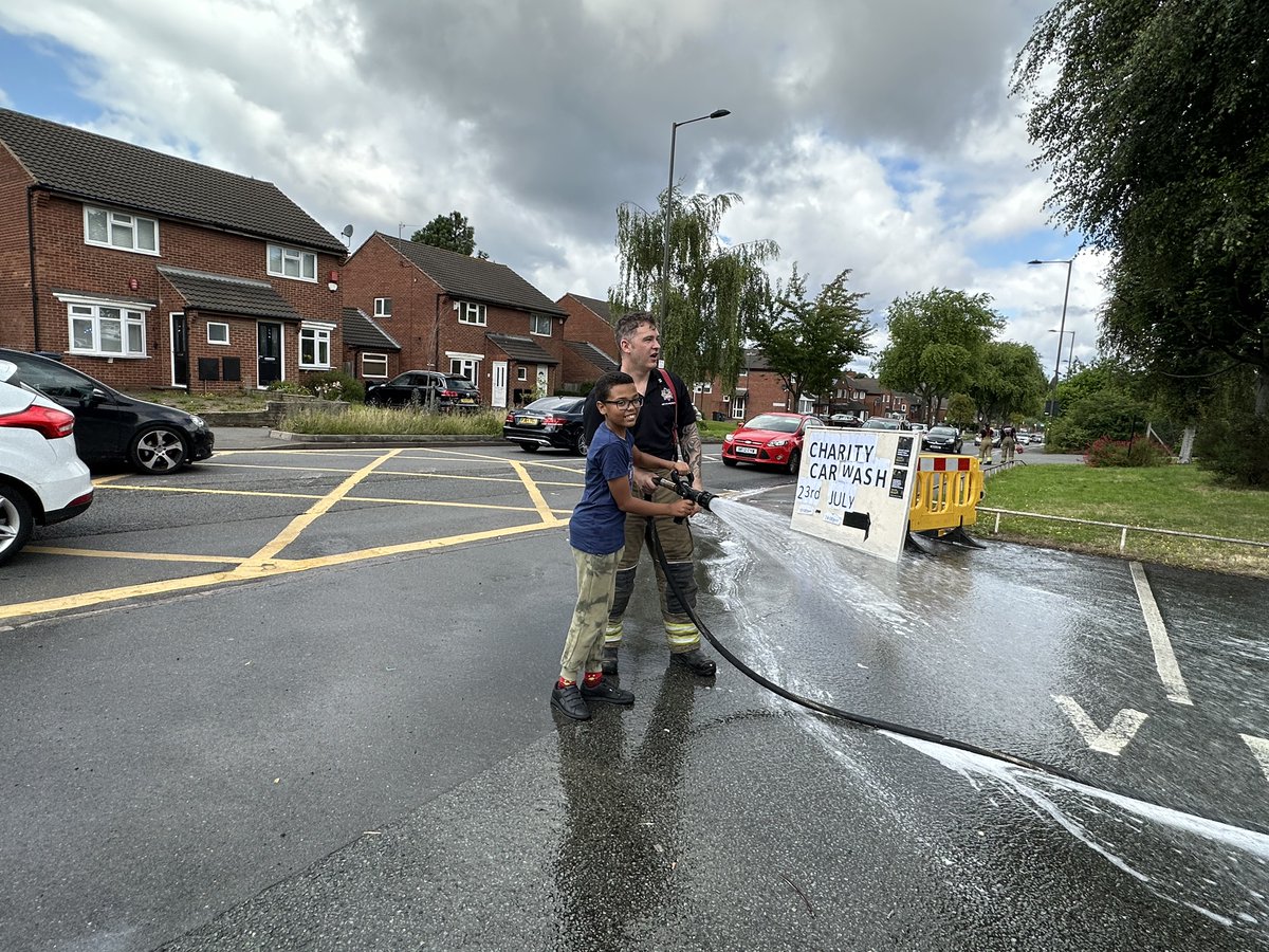 West Midlands Fire Service tweet media