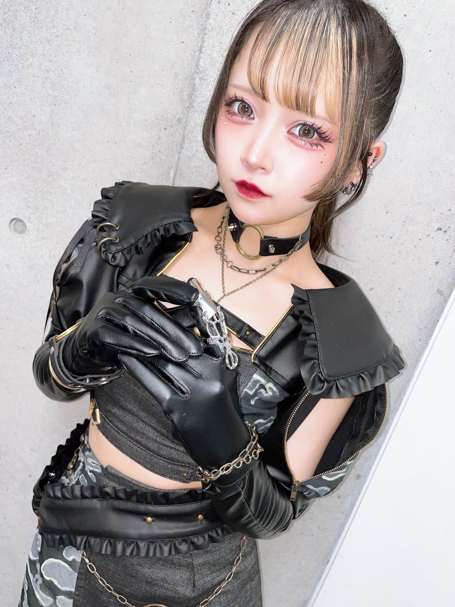 【最終値下げ】川口莉奈　アクリルスタンド(未開封) 黒座り 有難う、ルカ 貴方と出会えたことを誇りに思います。 DAY2 ご来場、ご