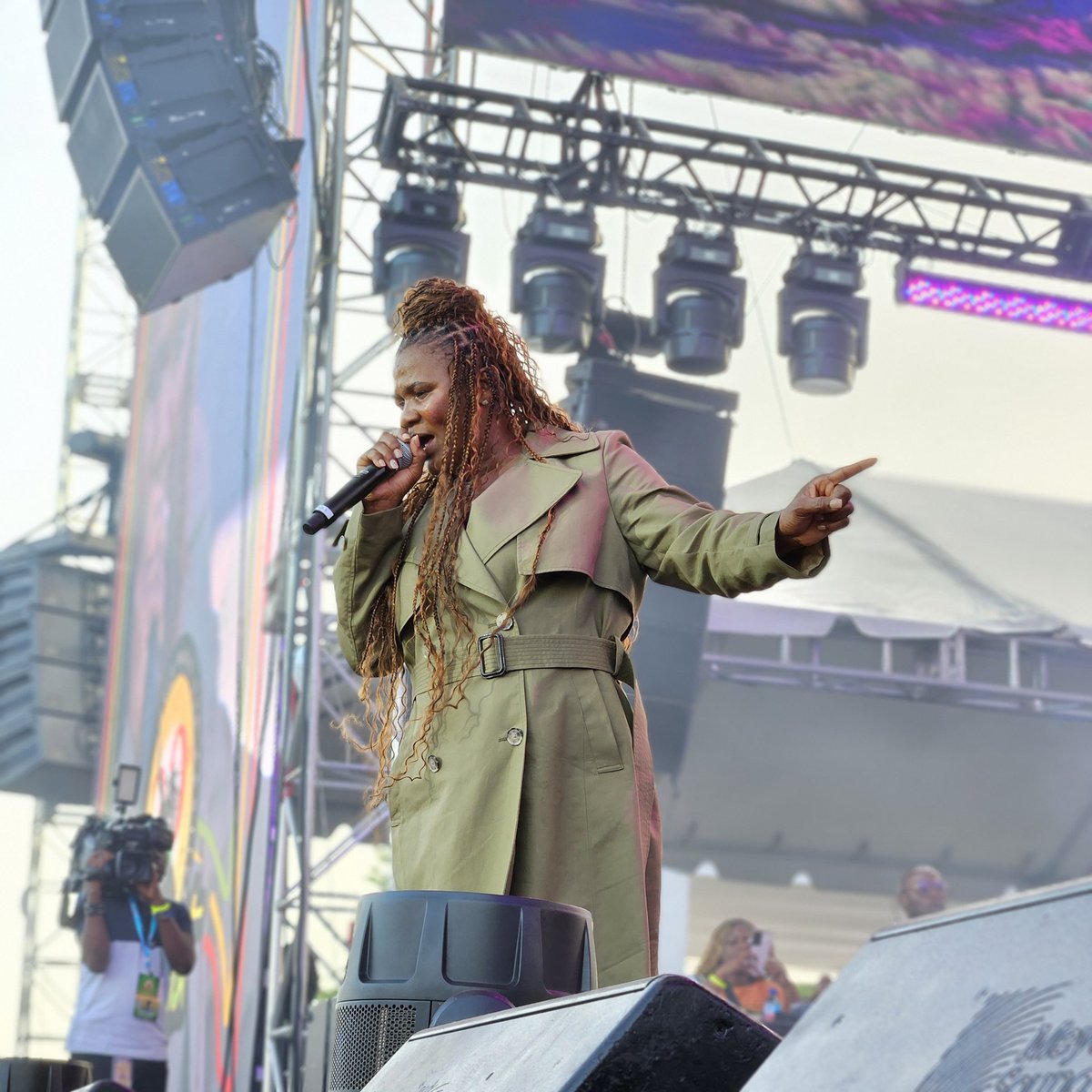 FLOWJamaica's tweet photo. Minister Marion spreading the gospel in @reggaesumfest #FlowxSumfest https://t.co/dw9bo3oge5