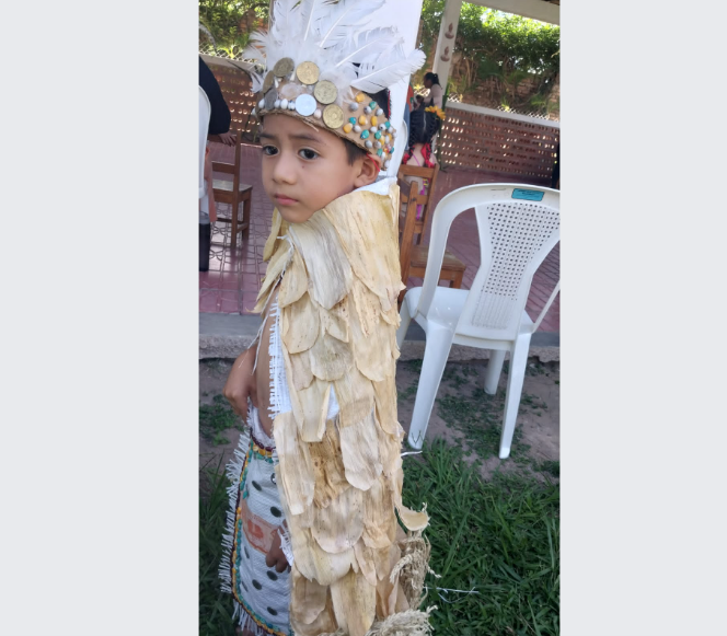 fohc_friends's tweet photo. More of the children in their traditional outfits on Indio Lempira Day 💙 🇭🇳 😊 

July 20th, 2023 https://t.co/08AF2D1KRs