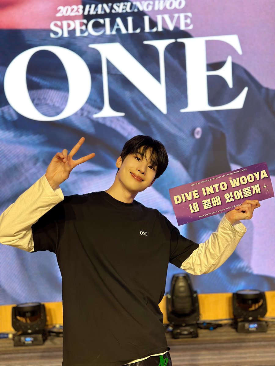 [📸]
2023 HAN SEUNG WOO 
SPECIAL LIVE <ONE> in Malaysia
오늘도 승우와 행복한 시간을 함께 해주셔서 감사합니다👍
앞으로도 한아 곁에서 함께 행복한 🥰추억 많이 만들어 갈 예정이니
8월 공연도 많은 기대 부탁드리며 항상 고마워요 한아💜

#한승우 #HANSEUNGWOO #ONE